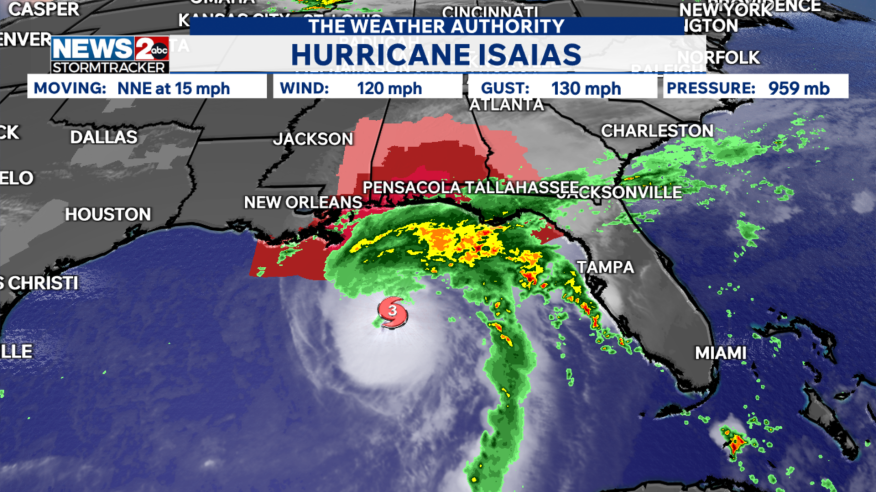 WKRN News 2 StormTracker hurricane forecast map showing Hurricane Isaias approaching the Gulf Coast